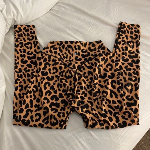 Balance Athletica King Cheetah Leggings - Picture 4 of 9